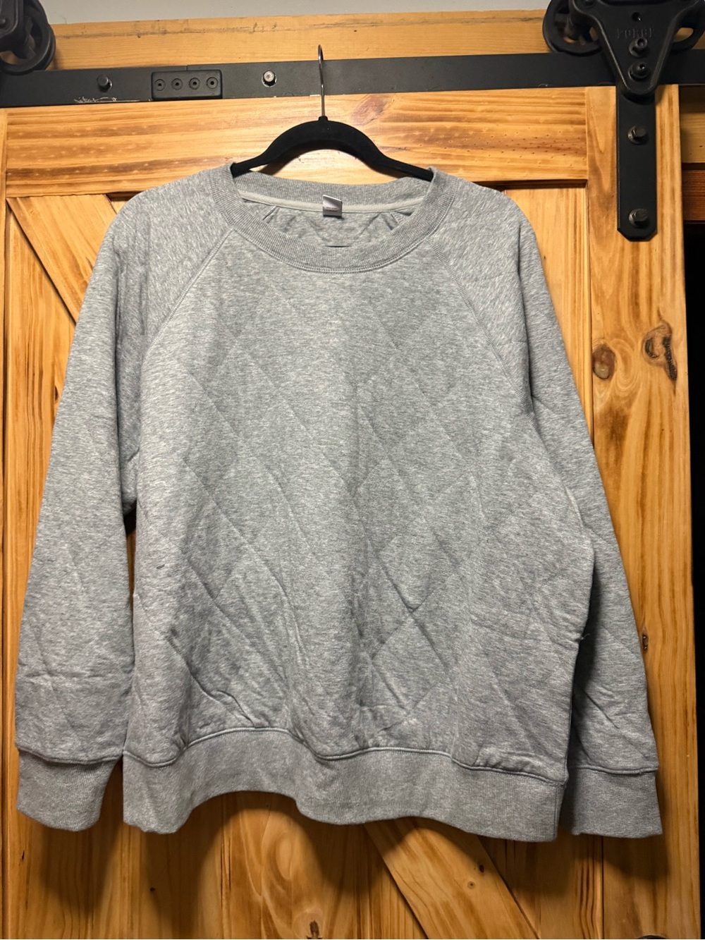 Old Navy Gray Quilted Crewneck Sweatshirt